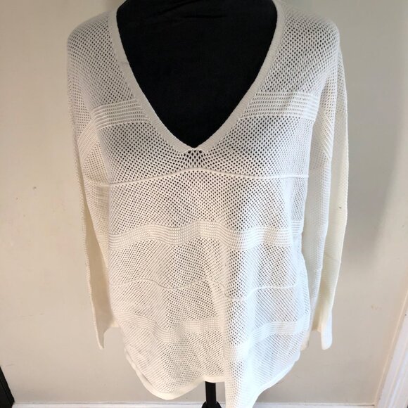 One Grey Day White V-Neck Mesh Knit Long‎ Sleeve Sweater Small NWOT Chic Style - Picture 4 of 7
